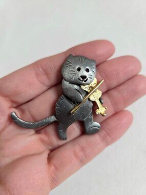 Vintage Ultra Craft Two Tone Silver Gold Colors Pewter Cat Playing Violin Brooch